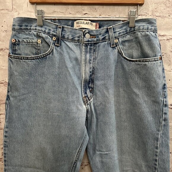 Vintage Levis 505 Regular Fit Straight Leg Medium Wash Denim Jeans 38 x 30 READ - Picture 4 of 4